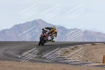 media/Nov-16-2025-Race Pace (Sun) [[8c5fa54630]]/Non Verified Riders (1st 20 Minutes)/6-Turn 12 (2pm)/